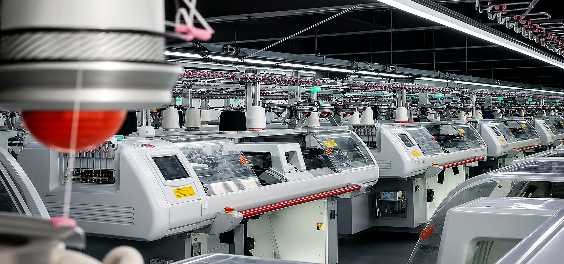 Knitwear manufacturing sample review and workmanship inspection process