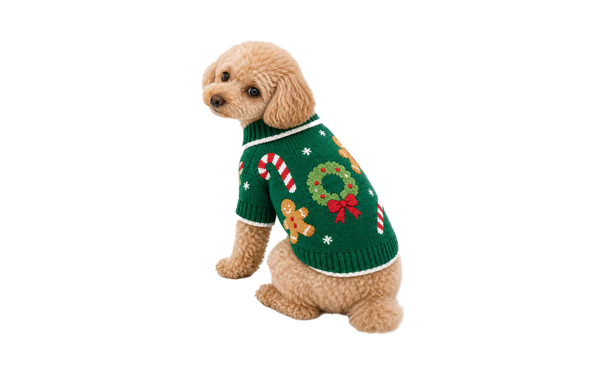 Custom pet sweaters for dog and cat apparel programs